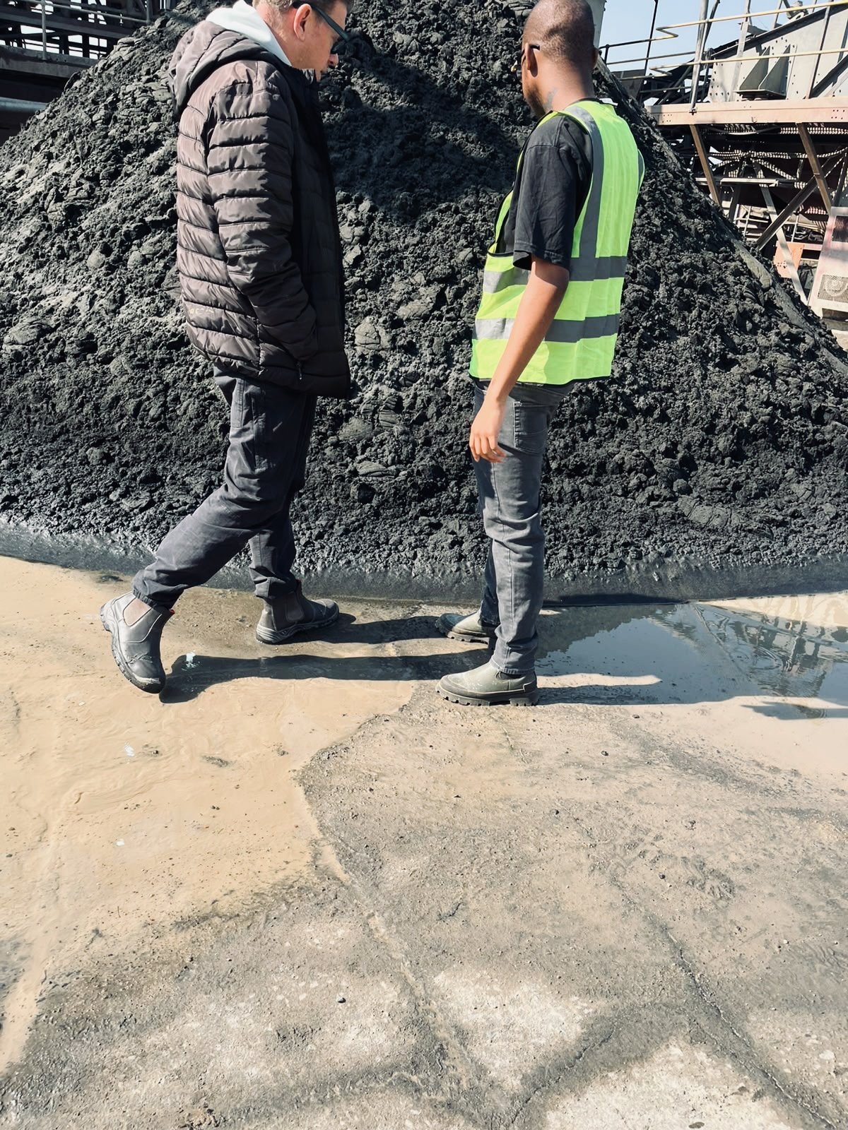 Chrome concentrate stockpile inspection on site